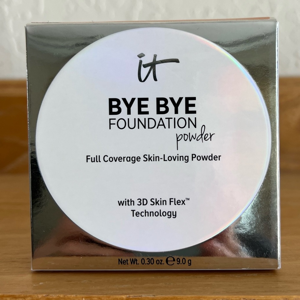 It Cosmetics Bye Bye Foundation - Medium Shade